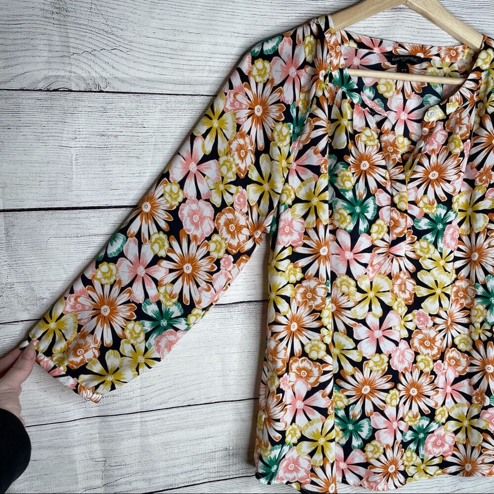 Banana Republic Bright Colorful Multicolor Floral Print Blouse PS - Picture 3 of 9